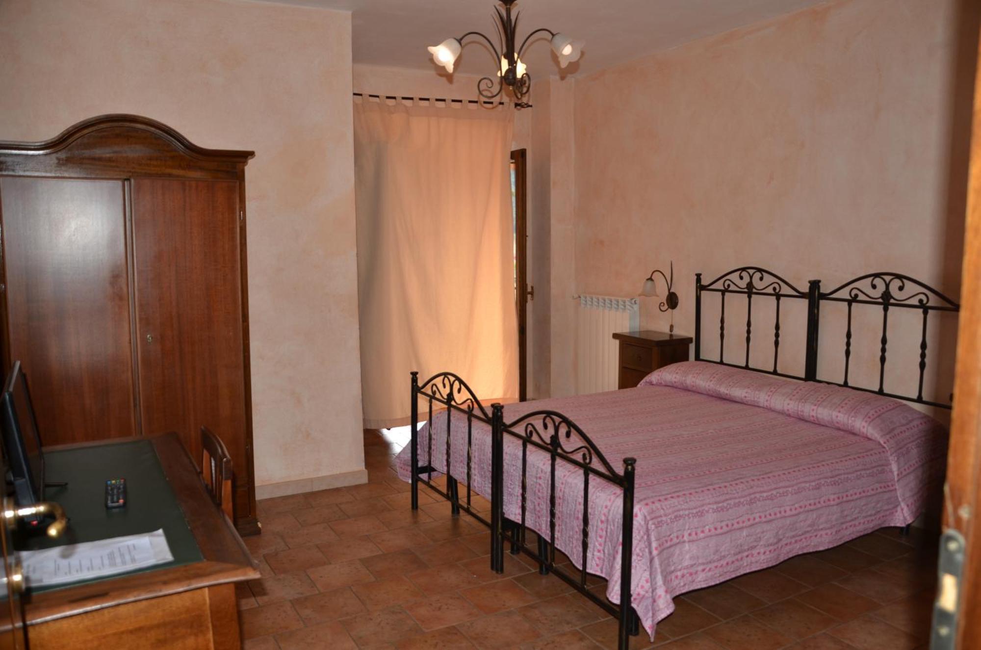 Agriturismo Masseria Castiglione Gallicchio Exterior photo